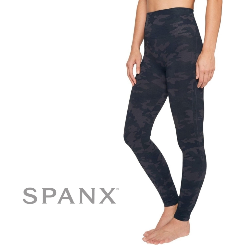 NEW SPANX Look At Me Now Seamless Leggings Full Length Black Grey Camo Small